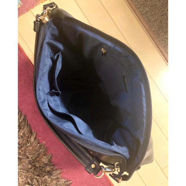 PAPILLONNER(パピヨネ)のパピヨネ ショルダーバッグ　ネイビー系カラー レディースのバッグ(ショルダーバッグ)の商品写真