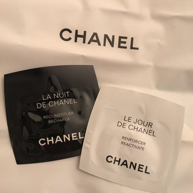 CHANEL(シャネル)のゆままな様専用♡CHANEL ミラー レディースのファッション小物(ミラー)の商品写真