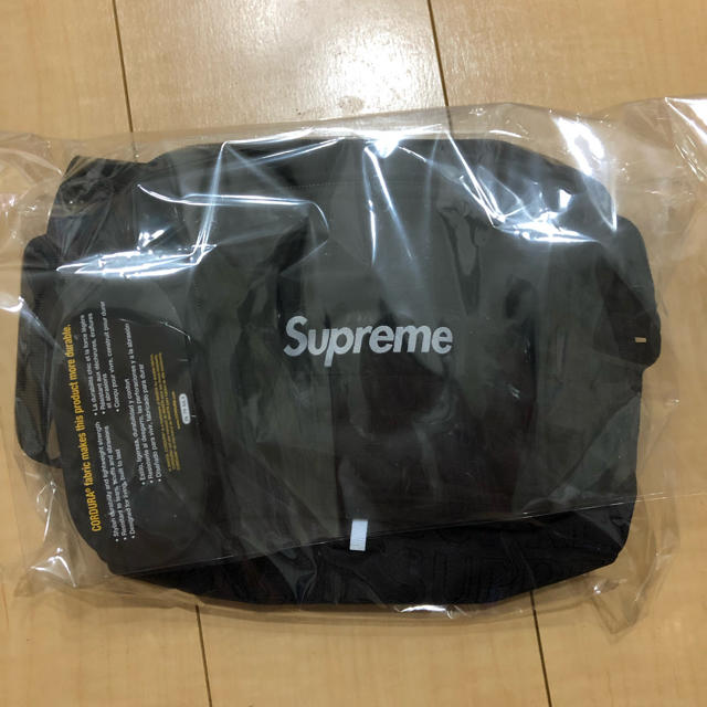 Supreme(シュプリーム)の Supreme 19SS Shoulder Bag メンズのバッグ(ショルダーバッグ)の商品写真