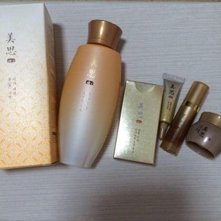 ミシャ(MISSHA)の新品 化粧水 おまけつき♡(化粧水/ローション)