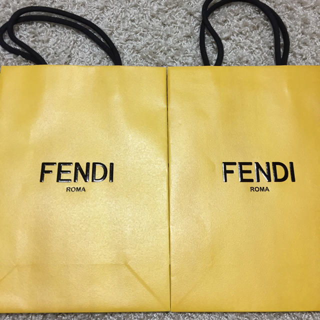 FENDI(フェンディ)の❤︎フェンディ ショッパー リボン❤︎ レディースのバッグ(ショップ袋)の商品写真