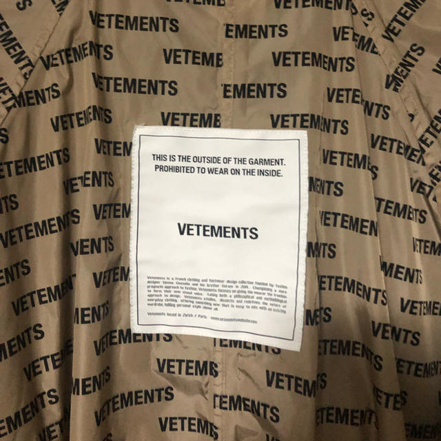 Balenciaga(バレンシアガ)のvetements 2019aw レインコート メンズのファッション小物(レインコート)の商品写真