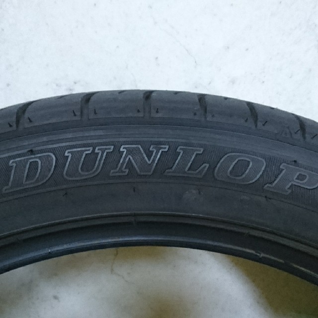 DUNLOP(ダンロップ)の225 45 R18 ダンロップSPタイヤ4本 自動車/バイクの自動車(タイヤ)の商品写真