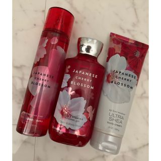 バスアンドボディーワークス(Bath & Body Works)のひかのママ様専用　Bath & Body Works 3点セット(ボディソープ/石鹸)