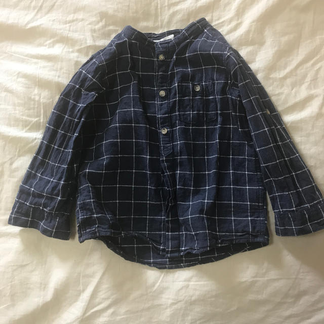 H&M(エイチアンドエム)のH&M エイチアンドエム シャツ 92 キッズ/ベビー/マタニティのキッズ服男の子用(90cm~)(ブラウス)の商品写真