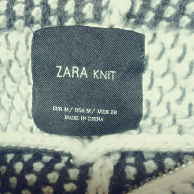 ZARA(ザラ)のZARA アウターニット レディースのジャケット/アウター(毛皮/ファーコート)の商品写真