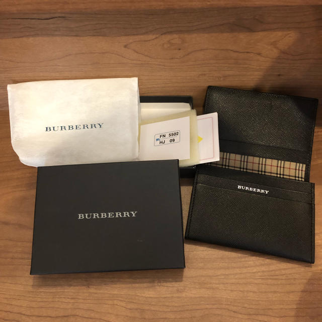 BURBERRY(バーバリー)の新品未使用箱付 バーバリー名刺入れ メンズのファッション小物(名刺入れ/定期入れ)の商品写真