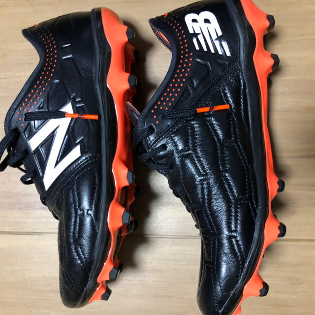 New Balance(ニューバランス)のVISARO K-LITE FG 2E NEW BALANCE サッカースパイク スポーツ/アウトドアのサッカー/フットサル(シューズ)の商品写真