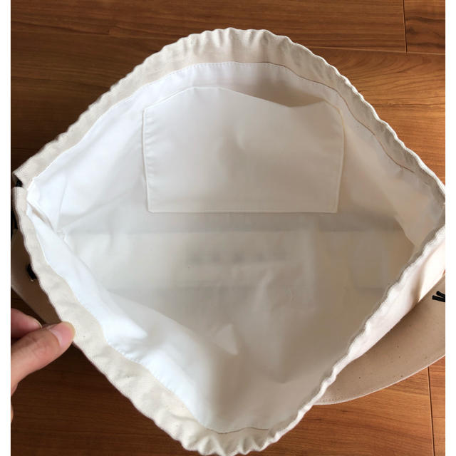 帆布素材のショルダーバッグ       オフホワイト ハンドメイドのファッション小物(バッグ)の商品写真