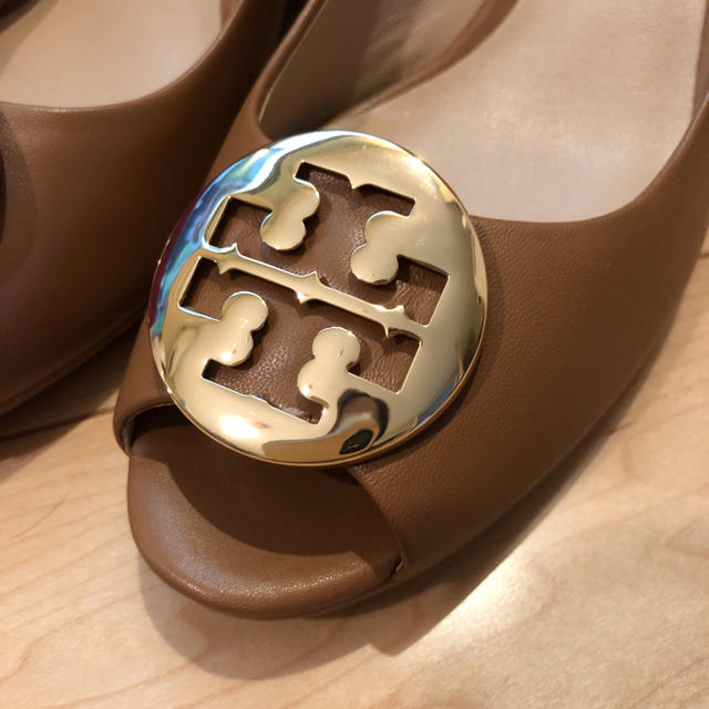 Tory Burch(トリーバーチ)のトリーバーチ パンプス 茶 レディースの靴/シューズ(ハイヒール/パンプス)の商品写真