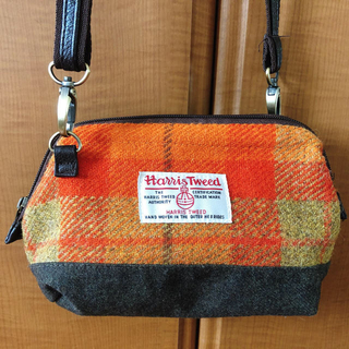 ハリスツイード(Harris Tweed)の美品❤︎ハリスツイード ミニショルダーバッグ しまむら  鞄 カバン ポシェット(ショルダーバッグ)