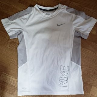 ナイキ(NIKE)のナイキ半袖TシャツS(140)(Tシャツ/カットソー)