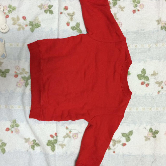 mikihouse(ミキハウス)のミキハウス赤トレーナー♡ キッズ/ベビー/マタニティのベビー服(~85cm)(トレーナー)の商品写真