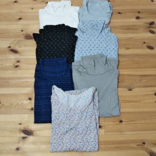 ユニクロ(UNIQLO)のユニクロヒートテックＸＬ長袖７枚セットタートルネック他(Tシャツ(長袖/七分))