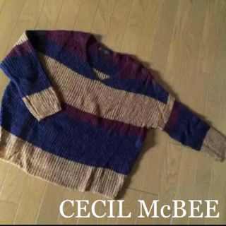 セシルマクビー(CECIL McBEE)のCECILMcBEE セシル 美品 Vネックボーダーゆるニット(ニット/セーター)