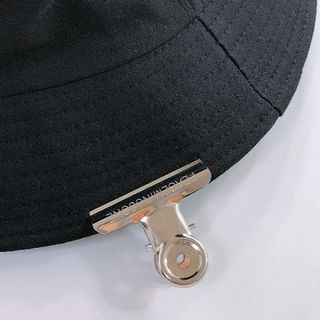 YZY☆新品 帽子 クリップ 中 シルバーカラー 銀色 g-dragon bts(その他)
