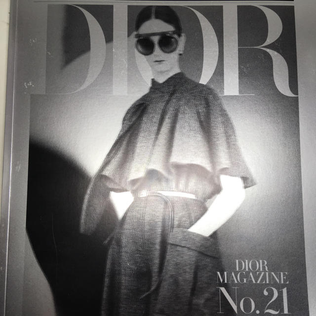 Dior(ディオール)のDior MAGAZINE No.21 エンタメ/ホビーの雑誌(ファッション)の商品写真