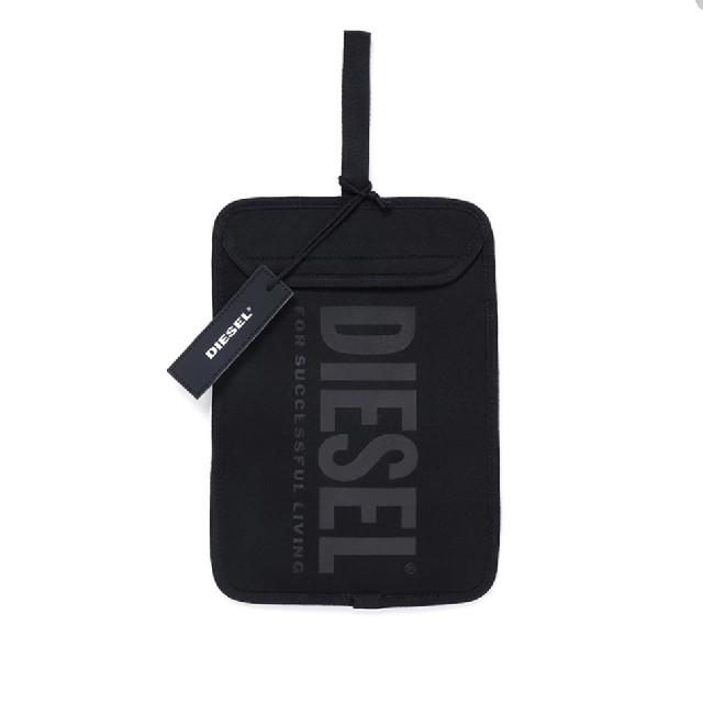 DIESEL(ディーゼル)のチャーム付きオリジナルポーチ 非売品 レディースのファッション小物(ポーチ)の商品写真