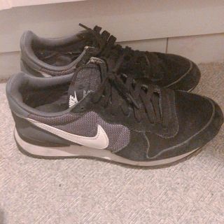 ナイキ(NIKE)のNIKE ブラックスニーカー(スニーカー)