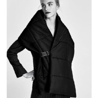 ザラ(ZARA)のZARA キルティング ダウン ショール マフラー(マフラー/ショール)