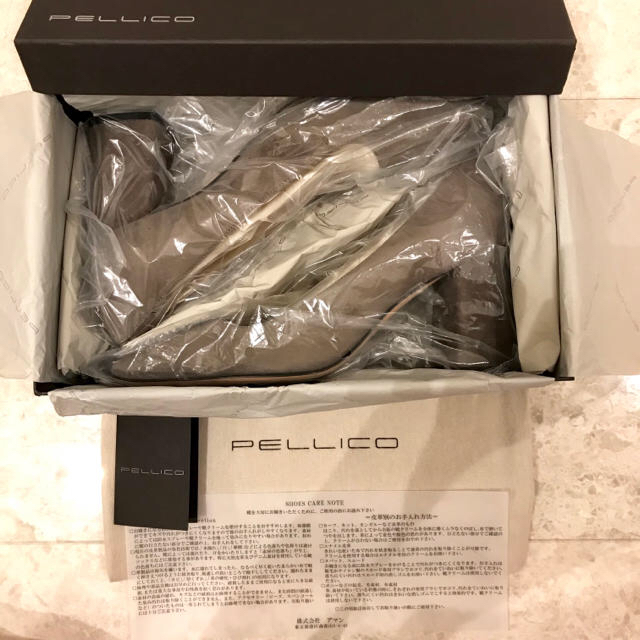 PELLICO(ペリーコ)の新品未使用❣️ ペリーコ pellico チャンキー ヒール パンプス 38 レディースの靴/シューズ(ハイヒール/パンプス)の商品写真