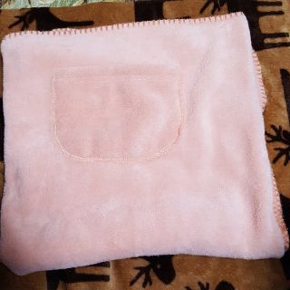 ニトリ(ニトリ)の膝掛けブランケットベビーピンクちびたん様、専用(毛布)