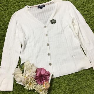BURBERRY(カーディガン ・ ホワイト/白色系)のフリマアイテム一覧 BURBERRY(カーディガン ・ ホワイト/白色系)のフリマアイテム一覧