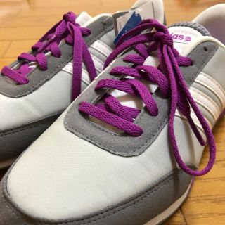 アディダス(adidas)のadidas(グレー/パープル)【Ladys/24.5/新品】(スニーカー)