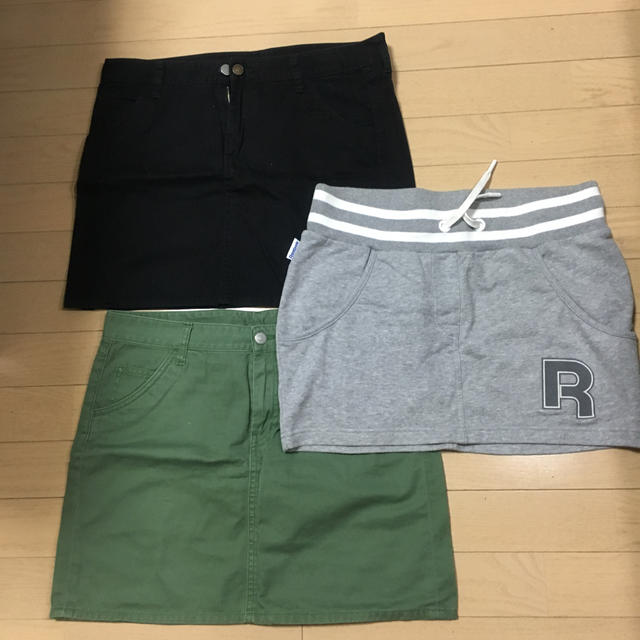 UNIQLO(ユニクロ)のUNIQLO スカート×2  Reebokスカートセット！ レディースのスカート(その他)の商品写真