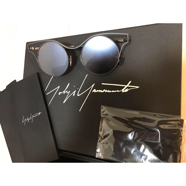 《 yohji yamamoto》 (新品)サングラス