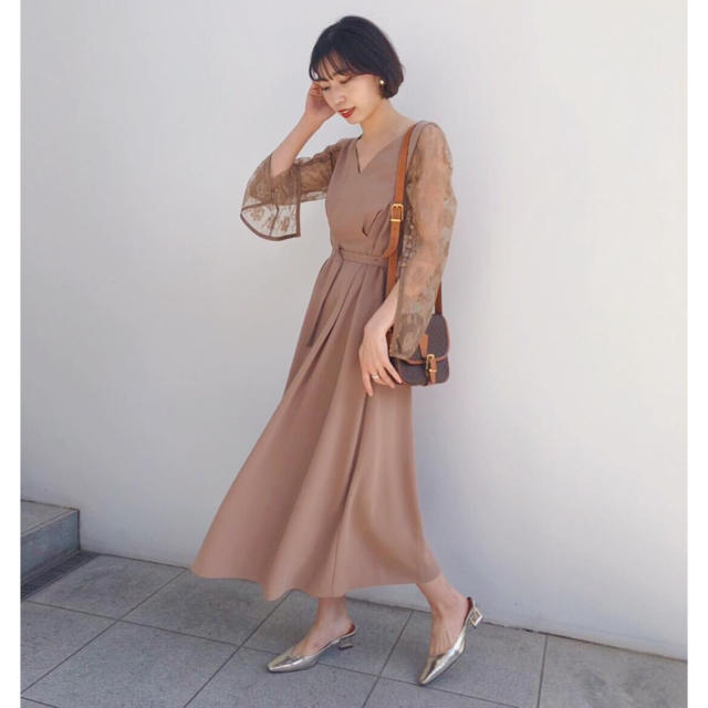 AMERI / LACE SLEEVE REFINED DRESS 信頼 60.0%OFF www.gold-and-wood.com
