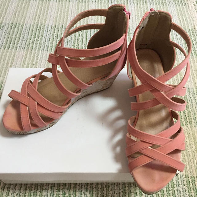 GRL(グレイル)のGRLのピンク色のサンダル レディースの靴/シューズ(サンダル)の商品写真