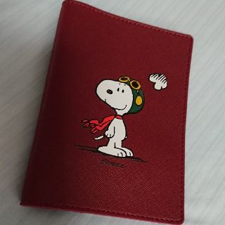 スヌーピー(SNOOPY)のスヌーピー パスポートケース イニスフリー カードケース 非売品 レア(旅行用品)