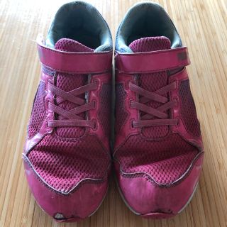 プーマ(PUMA)のプーマ  シューズ  21.5cm  女の子(スニーカー)