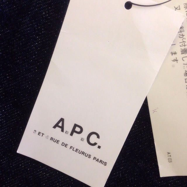 A.P.C(アーペーセー)の新品未使用A.P.Cデニムパンツ レディースのパンツ(デニム/ジーンズ)の商品写真