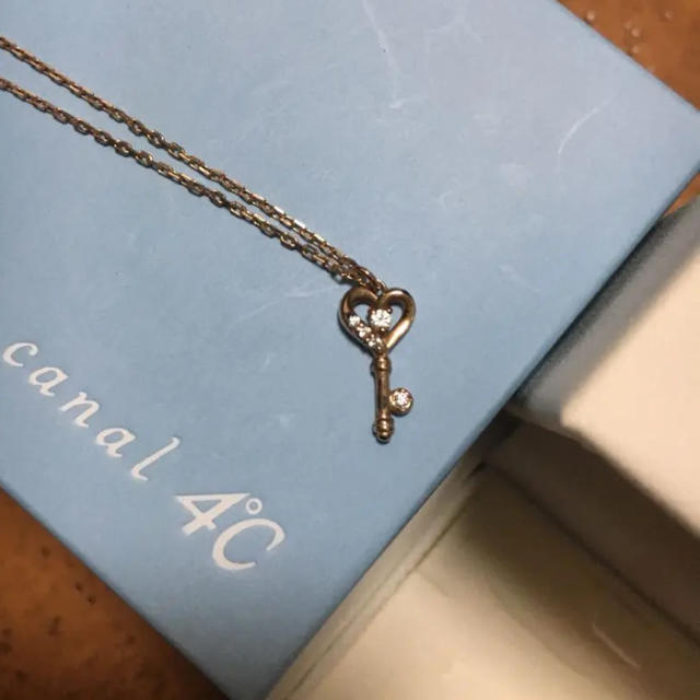 canal4℃ 【出品停止中】4°C canal ネックレス ハート 鍵 モチーフの通販 by おもち|カナルヨンドシーならラクマ カナル4°c ハートモチーフ ネックレス