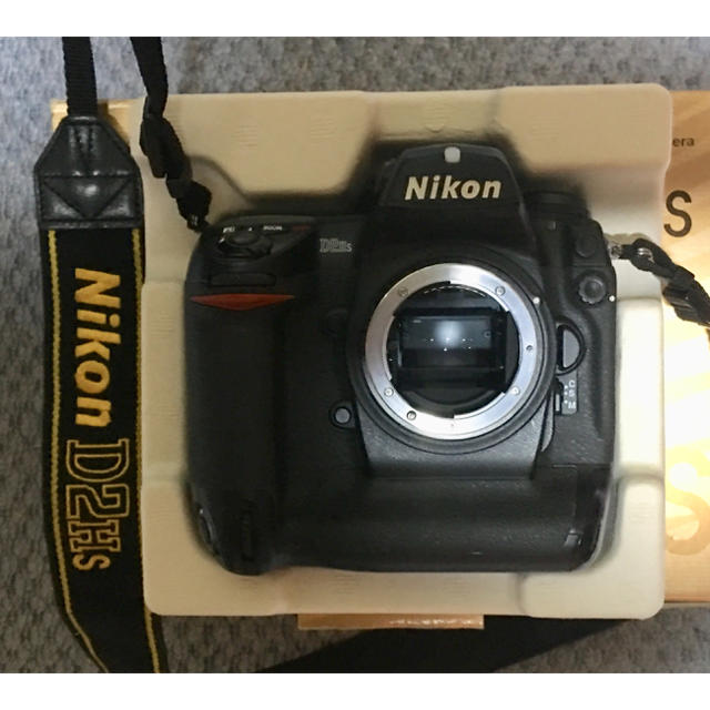 Nikon D2Hs 代替えで出血放出！付属品多数 撮影枚数少 状態良 送料込み