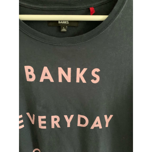 Ron Herman(ロンハーマン)のBANKS Tシャツ L ネイビーピンクロゴ メンズのトップス(Tシャツ/カットソー(半袖/袖なし))の商品写真