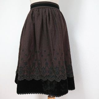 アクシーズファム(axes femme)のaxes femme スカート(ひざ丈スカート)