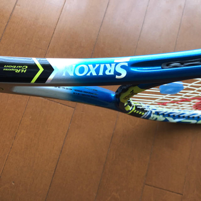 Srixon(スリクソン)のテニスラケット  スリクソン、【収納袋付き、即購入OK】 スポーツ/アウトドアのテニス(ラケット)の商品写真