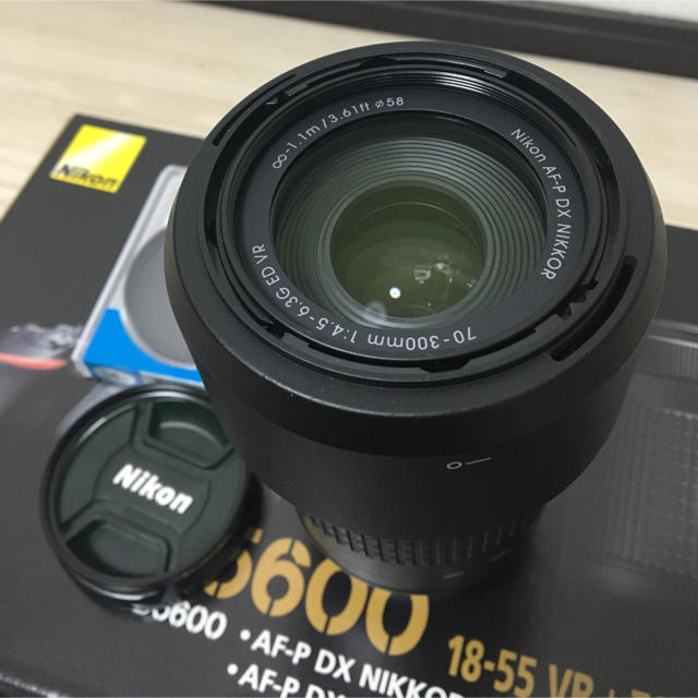 Nikon(ニコン)の AF-P DX NIKKOR 70-300mm f4.5-6.3 ED VR スマホ/家電/カメラのカメラ(レンズ(ズーム))の商品写真