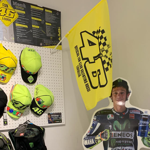 ヤマハ(ヤマハ)のVR46 ファンクラブ限定フラッグ 自動車/バイクのバイク(その他)の商品写真