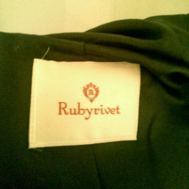 Rubyrivet(ルビーリベット)のルビーリベット　ファーフードつきコート レディースのジャケット/アウター(ロングコート)の商品写真
