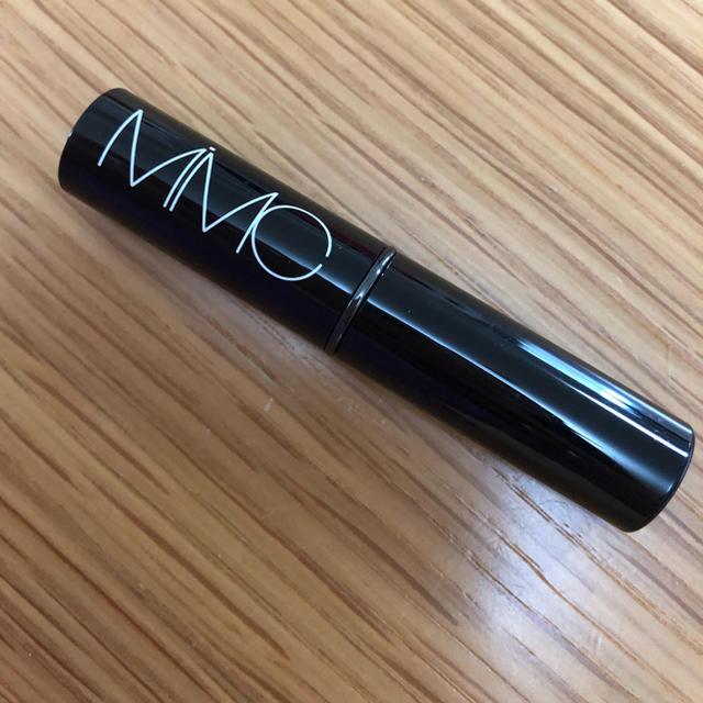 MiMC(エムアイエムシー)のmimc ミネラルカラーリップ01 コスメ/美容のベースメイク/化粧品(口紅)の商品写真