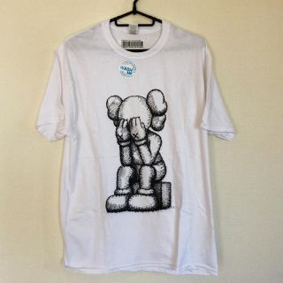 アベイシングエイプ(A BATHING APE)のKAWS Limited Tシャツ USA製(Tシャツ/カットソー(半袖/袖なし))