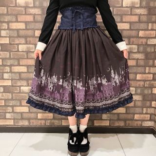 アクシーズファム(axes femme)の【週末限定値下】【美品】axes ダークメルヘン柄 ミディスカート(パープル)(ロングスカート)