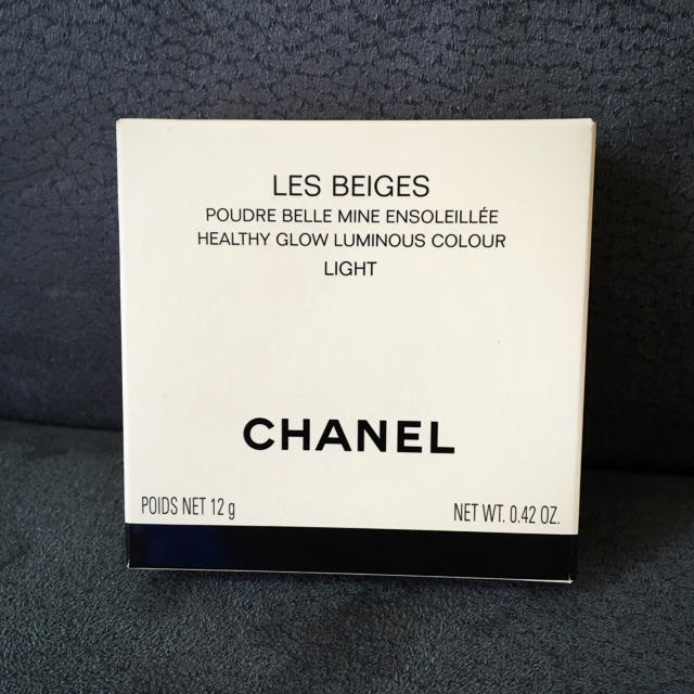 CHANEL(シャネル)のシャネル レ ベージュ プードゥル ベル ミン アンソレイエ ライト コスメ/美容のベースメイク/化粧品(フェイスパウダー)の商品写真