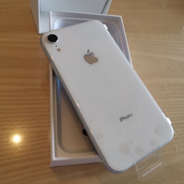 【お買得】 iPhone - 128gb 白 ひみつの〜未使用iPhoneXR スマートフォン本体 【お買得】 iPhone - 128gb 白 ひみつの〜未使用iPhoneXR スマートフォン本体