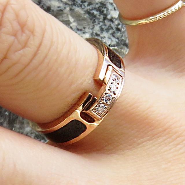 指輪 リング ジルコニア バックル ベルト ピンクゴールド ステンレス 可愛い レディースのアクセサリー(リング(指輪))の商品写真