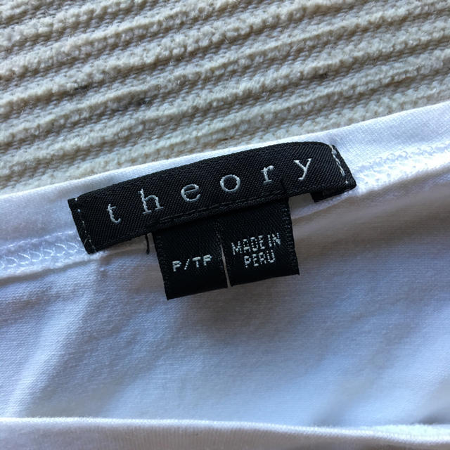 theory(セオリー)の新品未使用 theory フリルトップス レディースのトップス(シャツ/ブラウス(半袖/袖なし))の商品写真